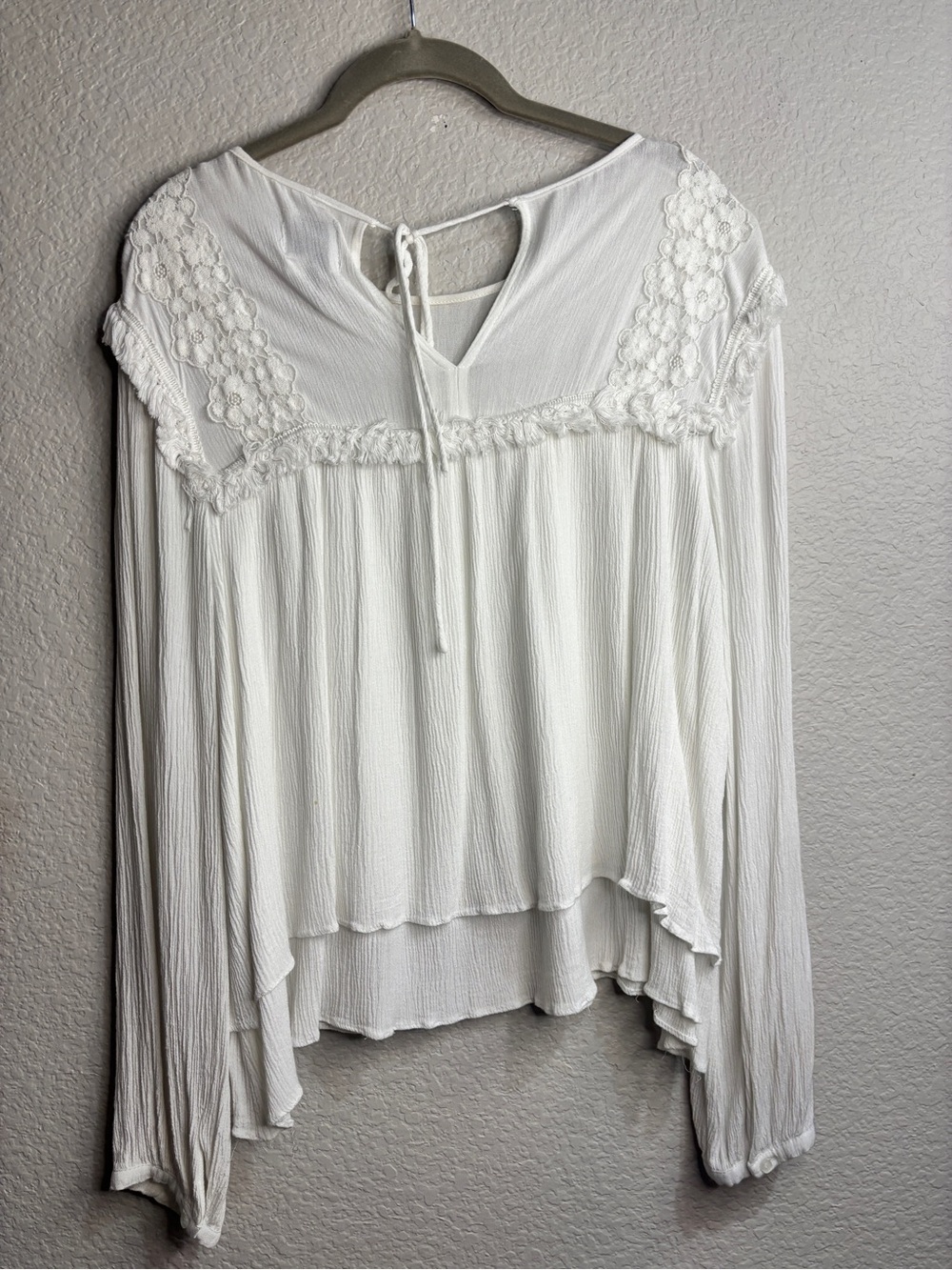 HD in Paris Ivory Ruffled Peasant Blouse with Lace Yoke - Picture 4 of 5